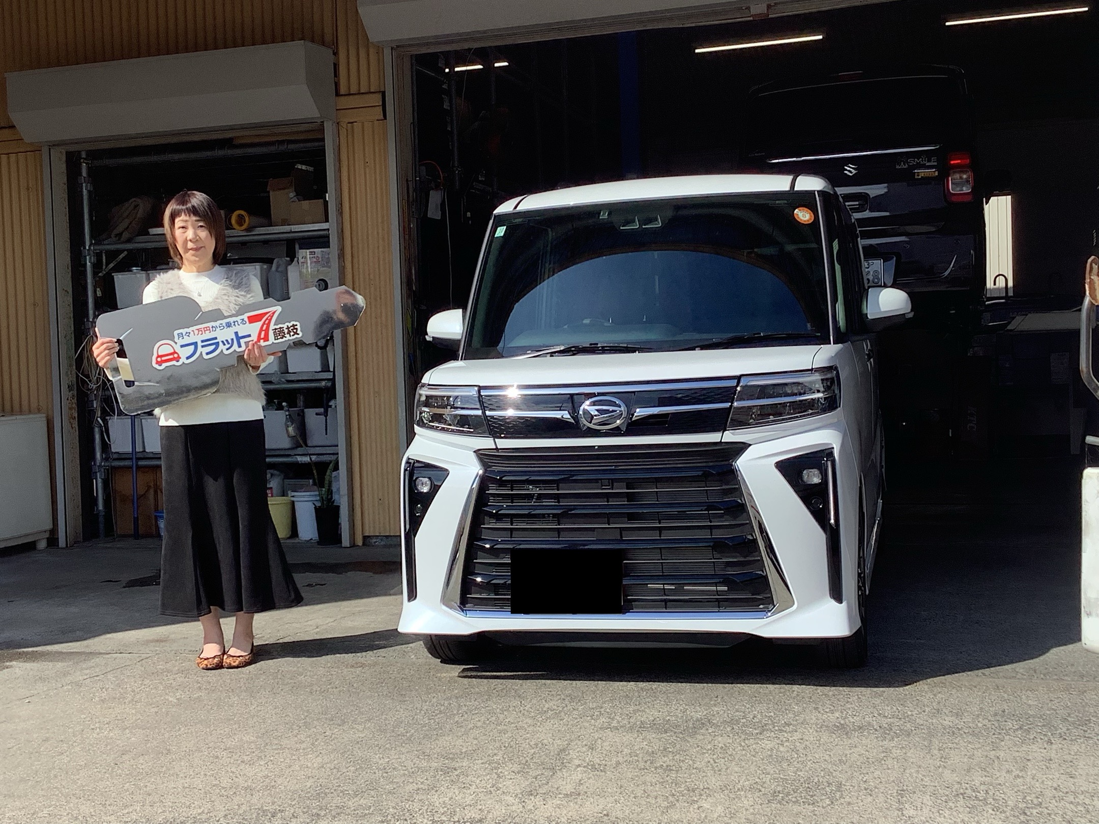 ダイハツ＿タントカスタム｜藤枝市カーリース専門店ならフラット７藤枝