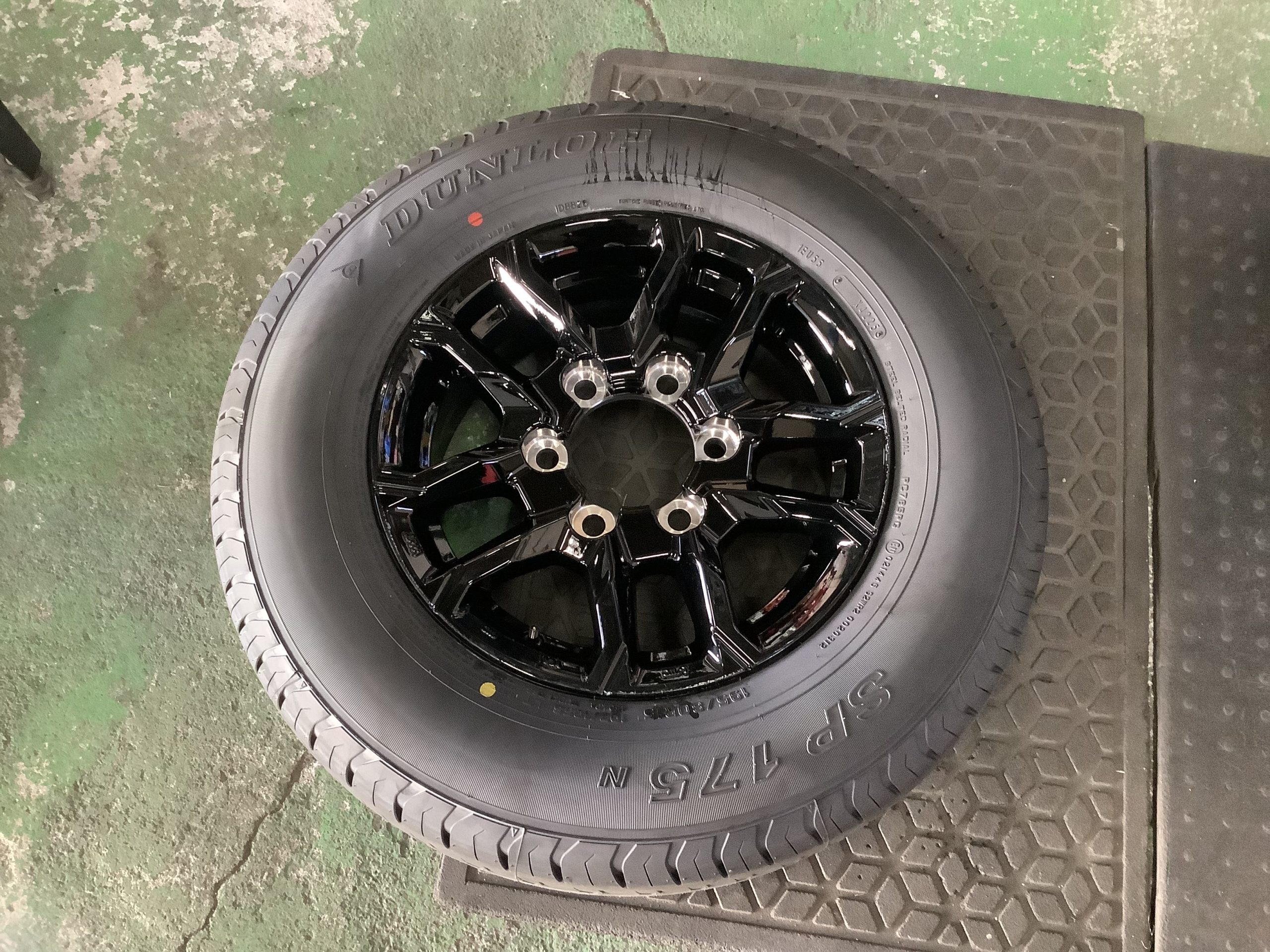 車のカスタム🔧｜藤枝市カーリース専門店ならフラット７藤枝